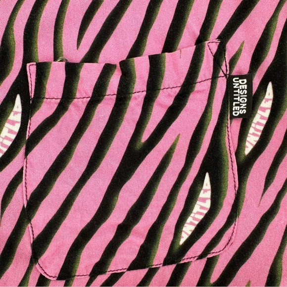 Pink Zebra Striped Men’s Large SS Designs Untitled Button Shirt Short Sleeve - Picture 4 of 7